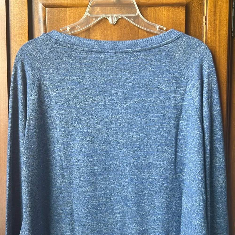 Ladies Gap Lightweight Sweater